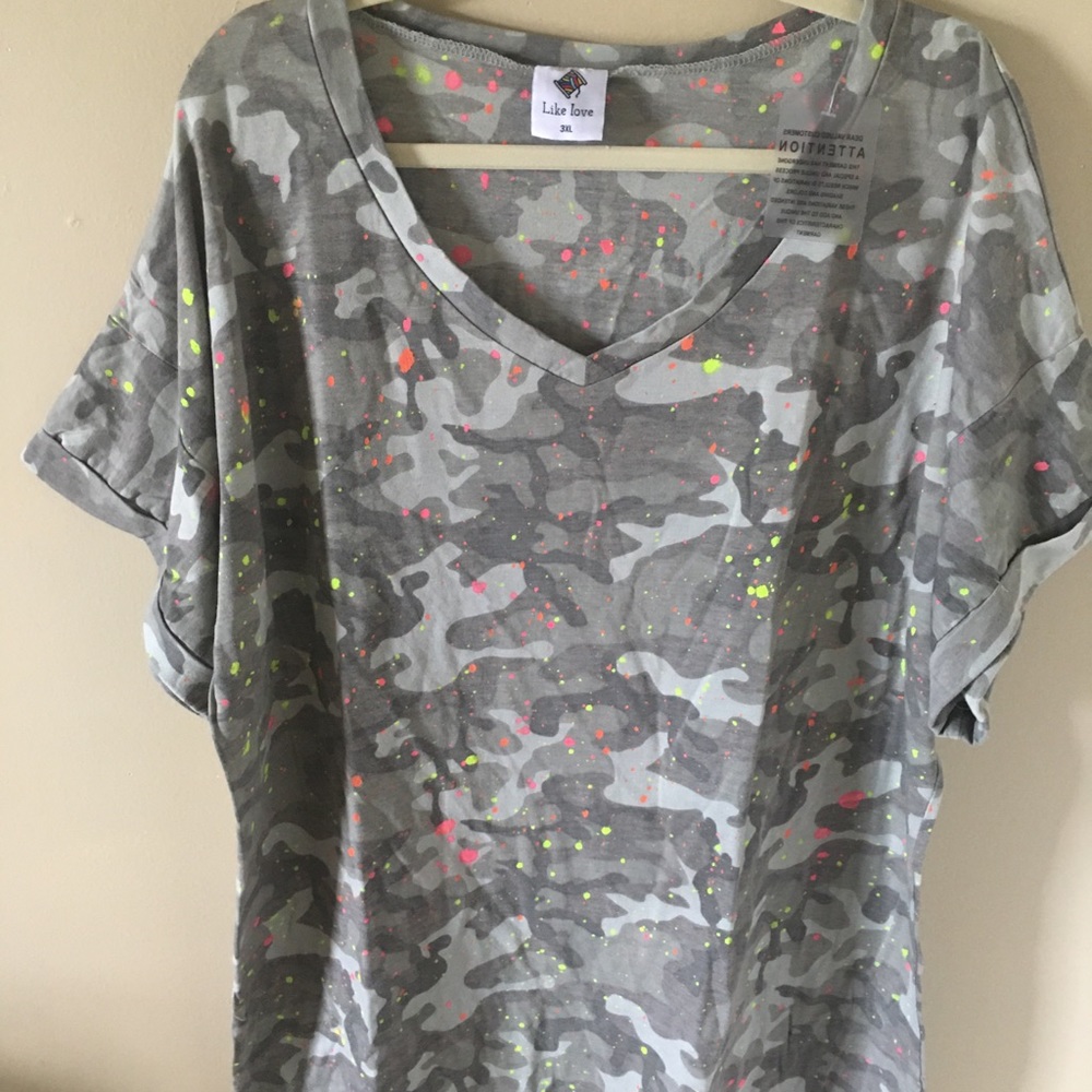 Paint splatter v neck top